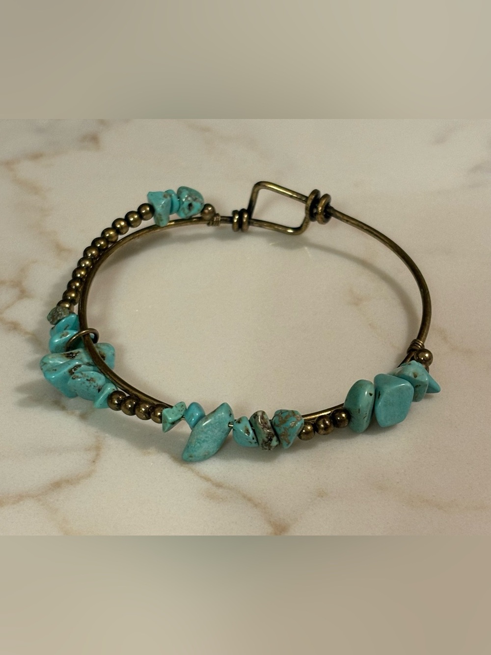 Turquoise Chip Bracelet with Antique-looking Gold-tone Beads